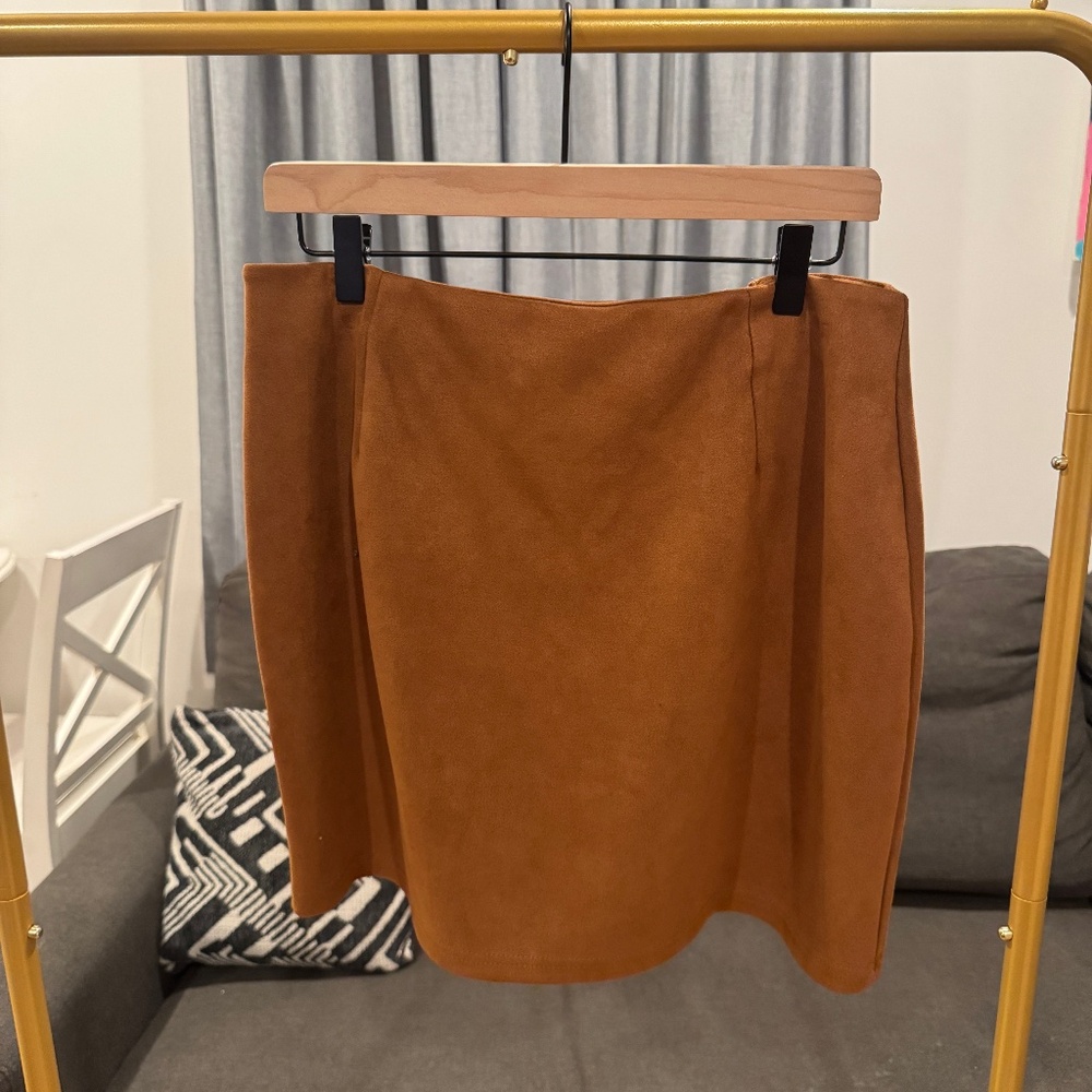 Pluz Zip Detail Skirt  (OXL)